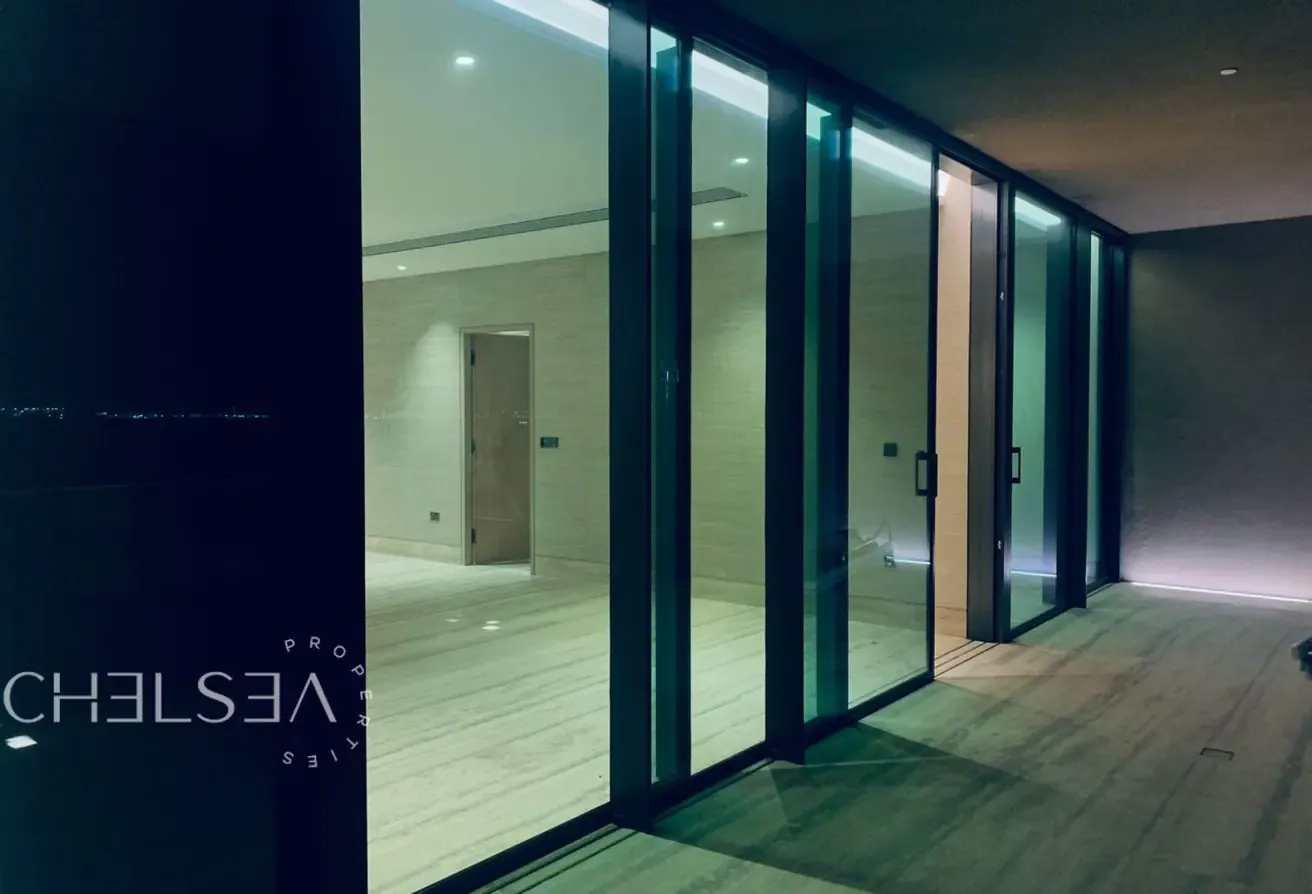 FULL OCEAN SUNSET | TOP FLOOR  | MULTIPLE OPTIONS