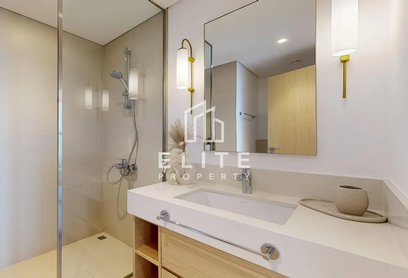 Spacious 2BR next to Creek Beach | Panoramic Views
