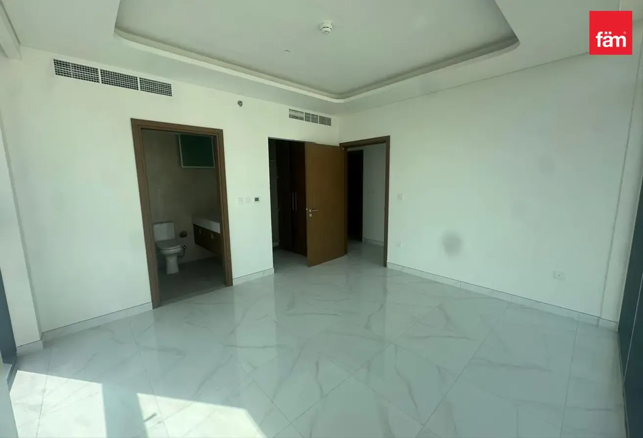 Brand New | Appliances | Skyline View | Bright Apt