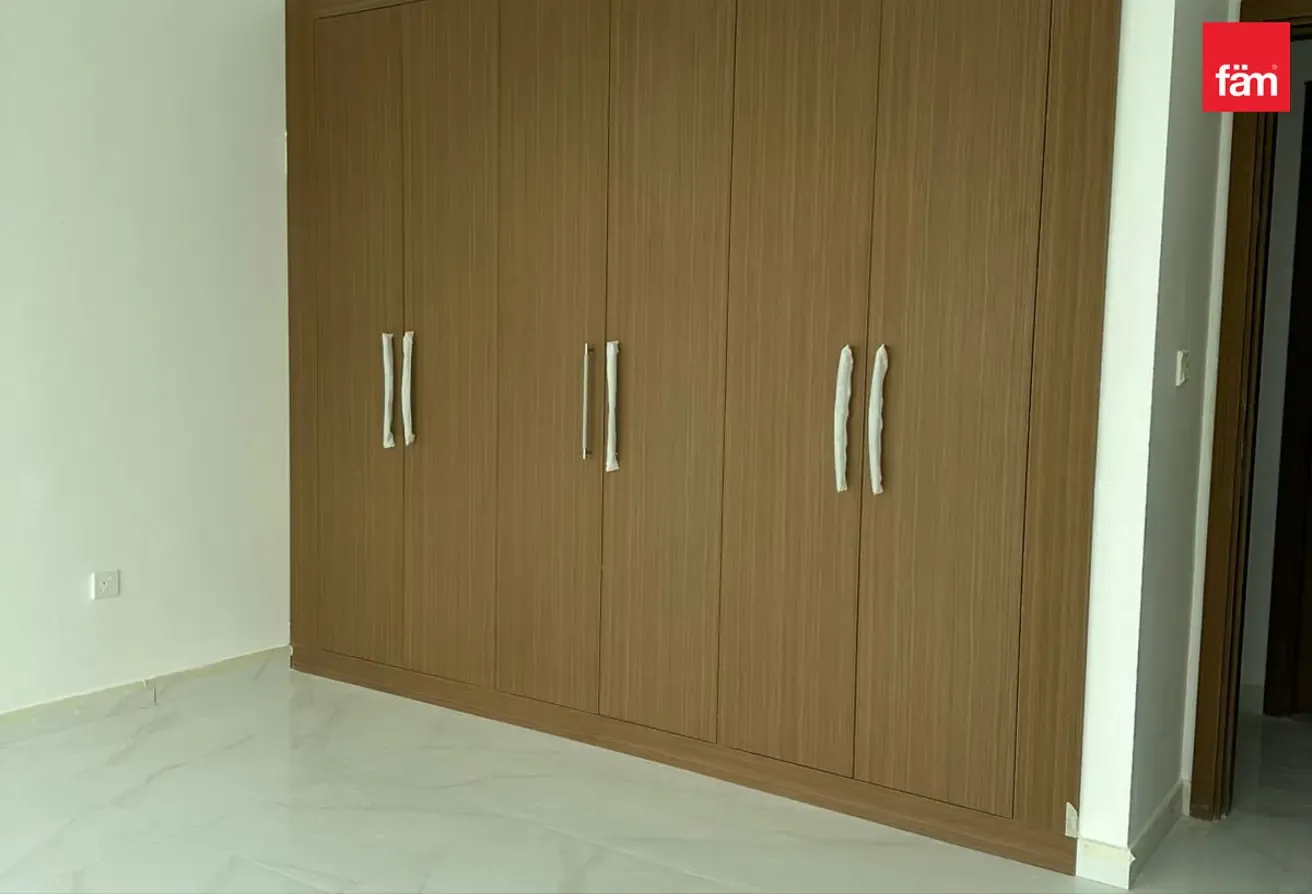 Brand New | Appliances | Skyline View | Bright Apt