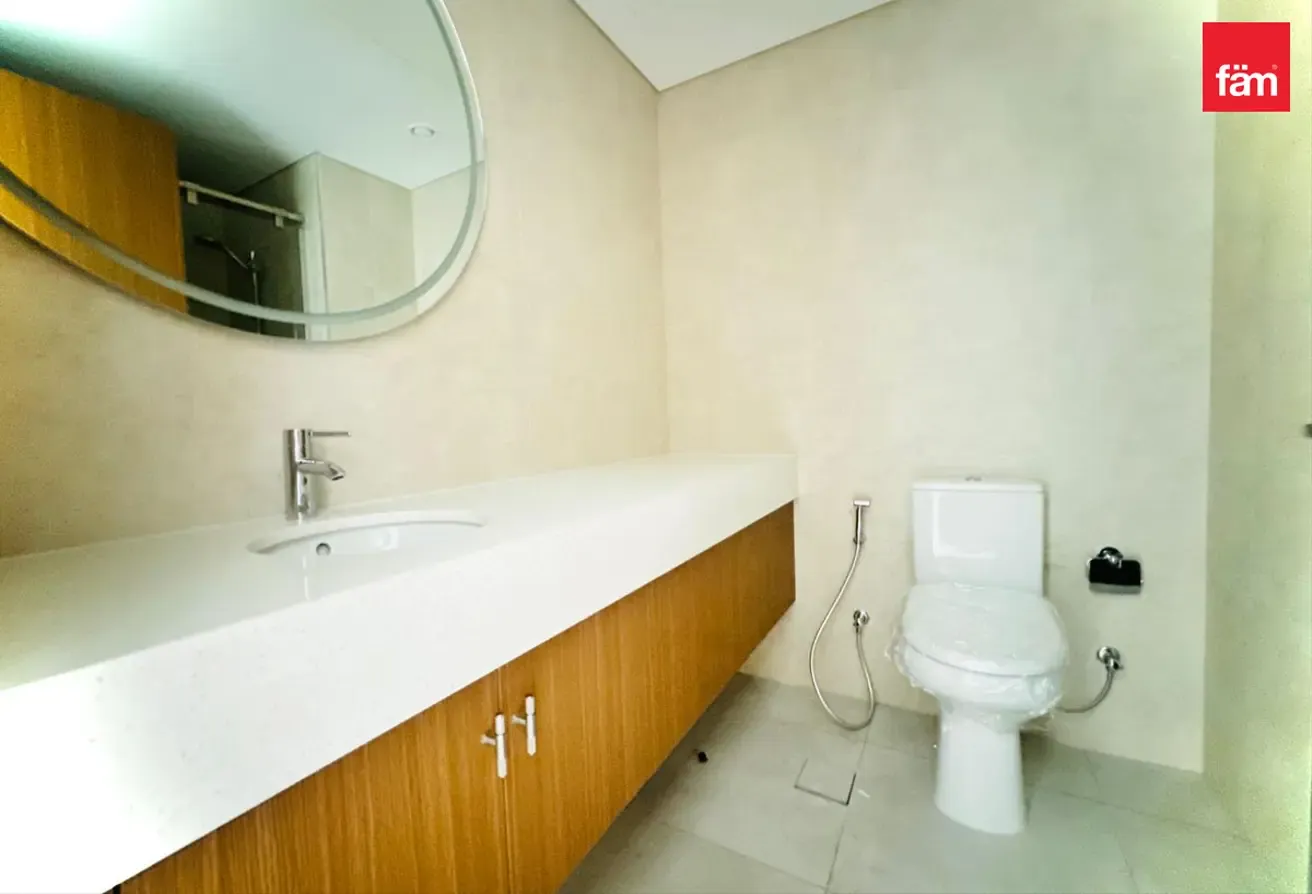 Brand New | Appliances | Skyline View | Bright Apt