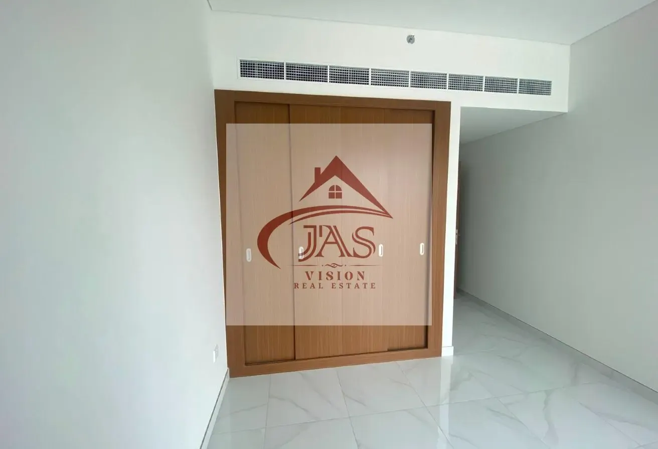 Brand New | Chiller Free | Near to Metro