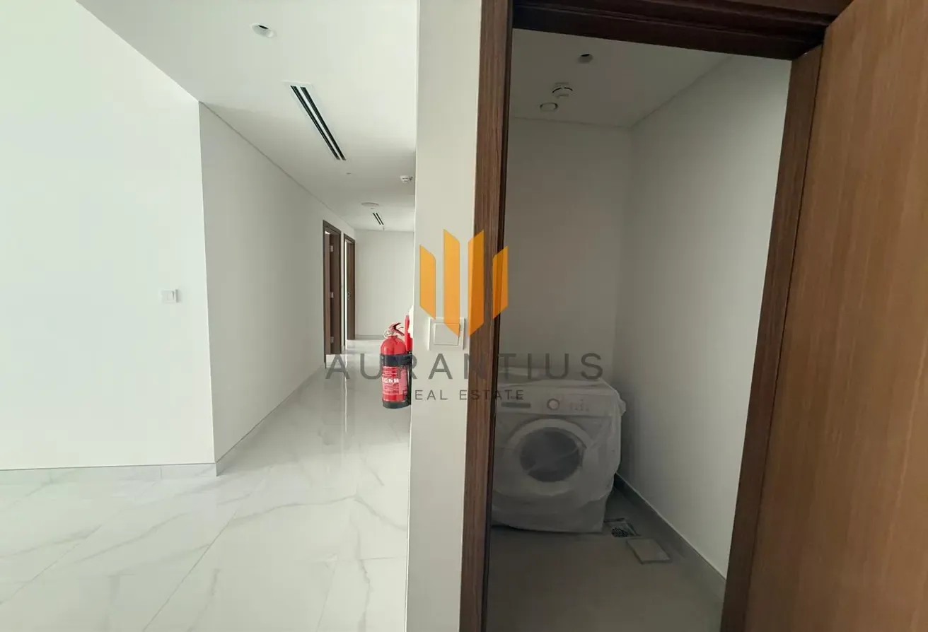 Brand New | Big Layout | Near Metro