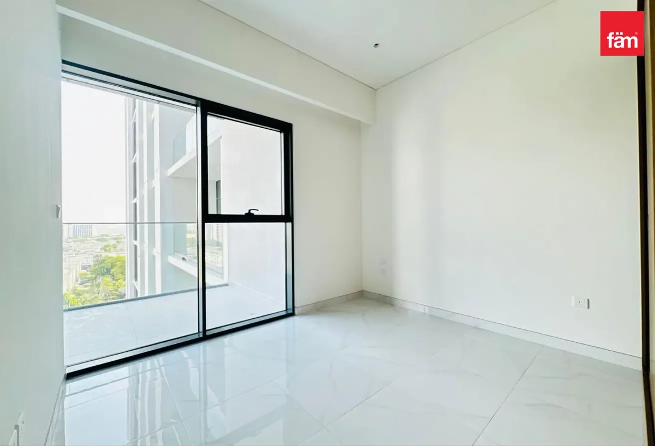 Brand New | Modern | Bright | Pool View