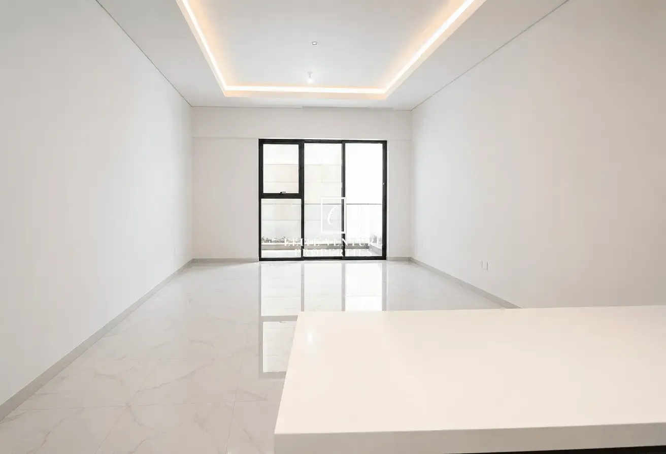 PREMIUM QUALITY | BRAND NEW | HIGH FLOOR