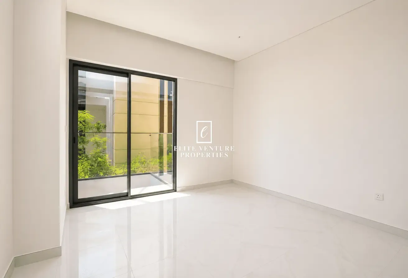 PREMIUM QUALITY | BRAND NEW | HIGH FLOOR