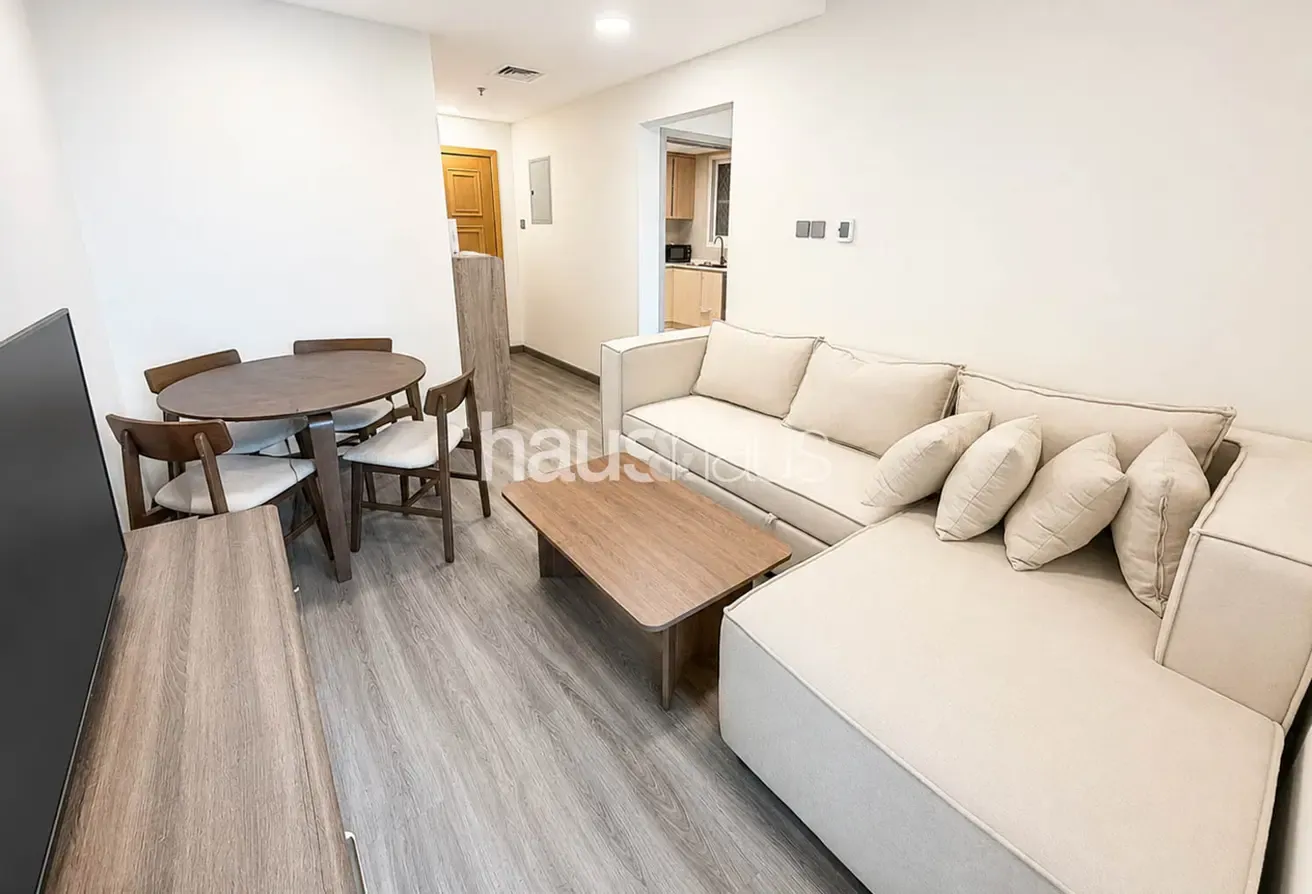 Fully upgraded |Brand New Furniture |Chiller Free