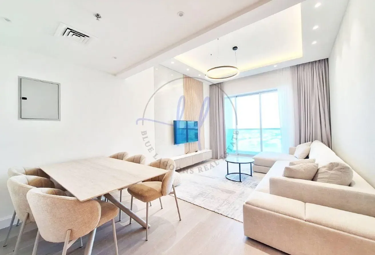 Lush Park Views | Brand New Decor | Chiller Free
