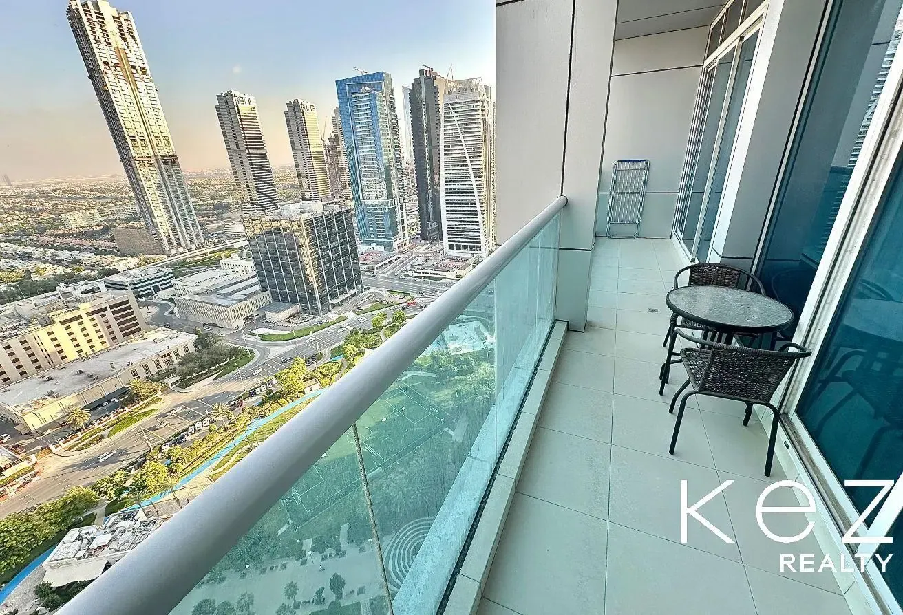SPACIOUS 1BR FULLY FURNISHED l NEAR METRO