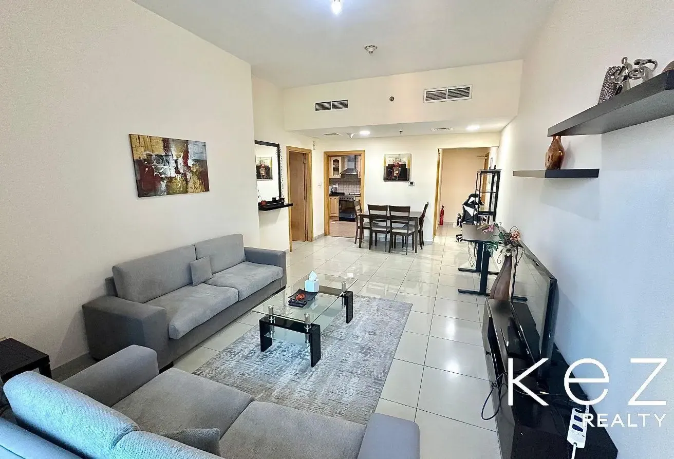 SPACIOUS 1BR FULLY FURNISHED l NEAR METRO