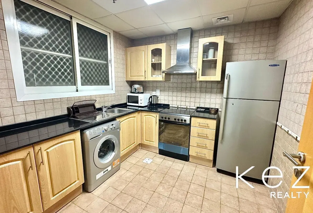 SPACIOUS 1BR FULLY FURNISHED l NEAR METRO