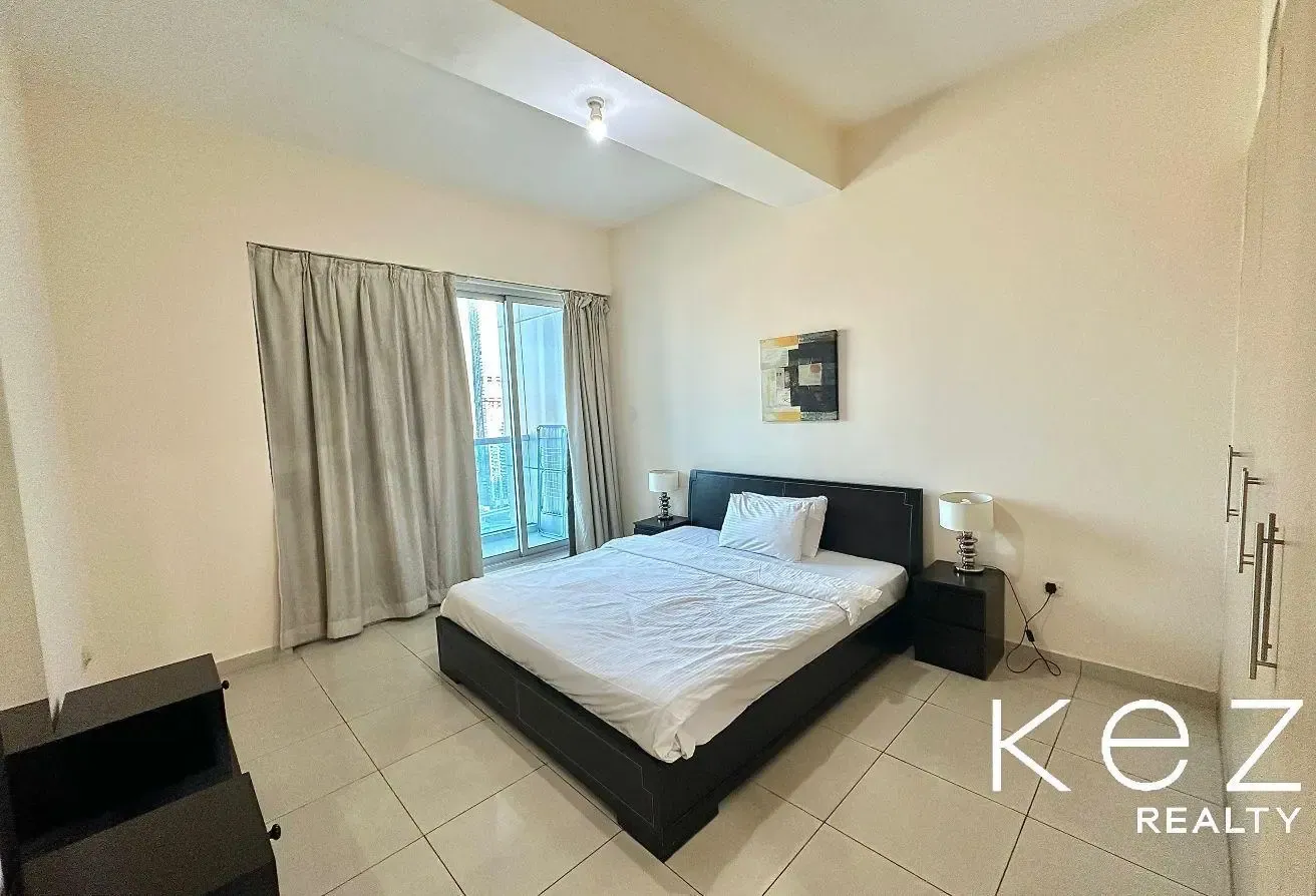 SPACIOUS 1BR FULLY FURNISHED l NEAR METRO