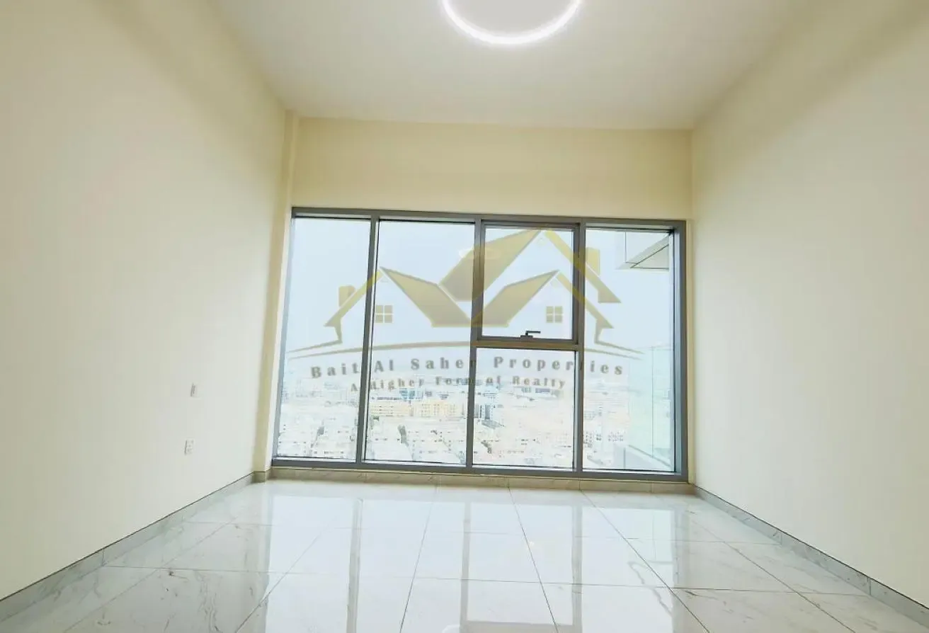 1 BR Apartment in Al Karama | Pool & Gym| Balcony
