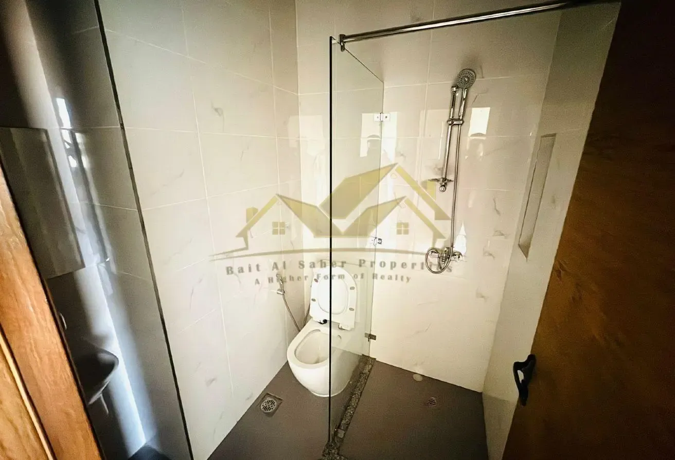 1 BR Apartment in Al Karama with Closed Kitchen