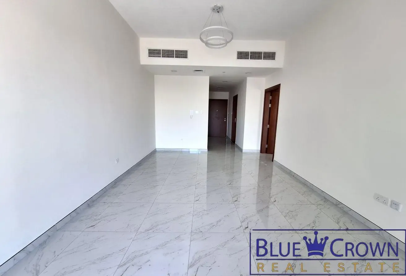 Brand new 1/Br with store ! Open view