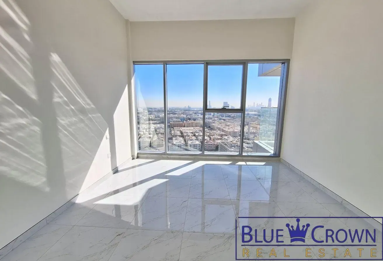 Brand new 1/Br with store ! Open view