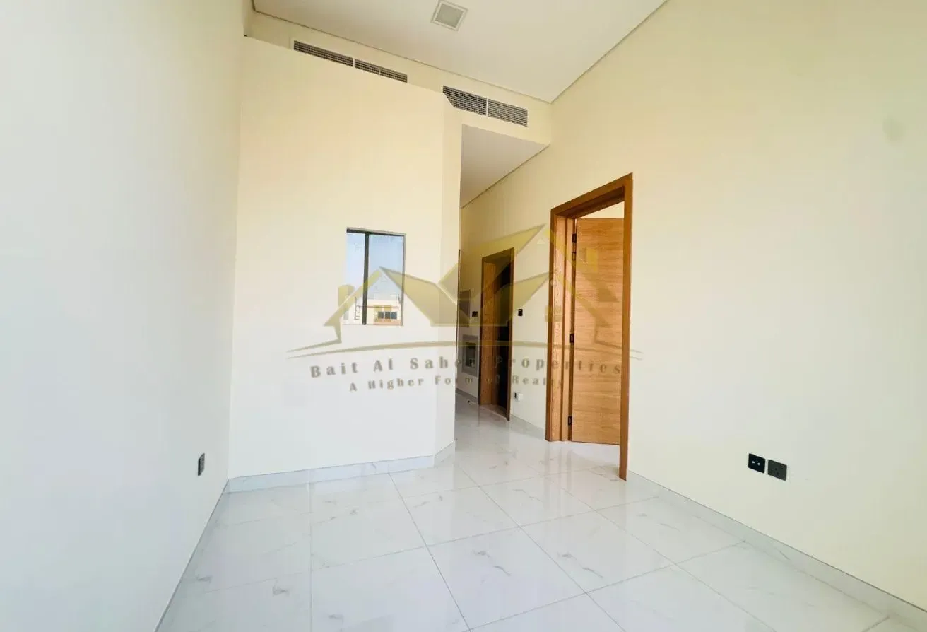 1 BR Apartment in Al Karama with Closed Kitchen
