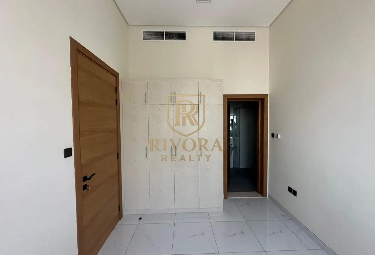 1 BHK I IDEAL LOCATION I GOOD OFFER