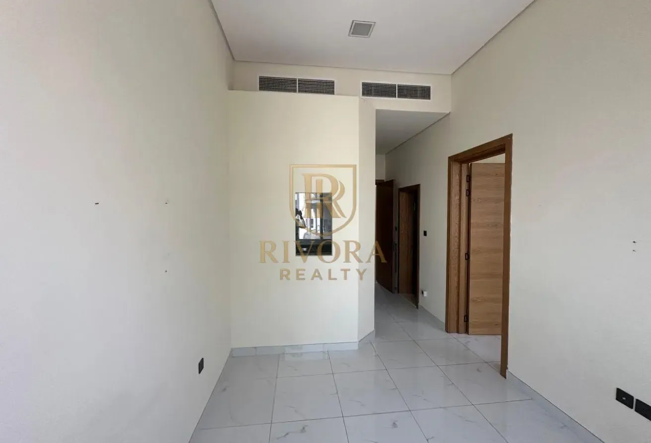 1 BHK I IDEAL LOCATION I GOOD OFFER