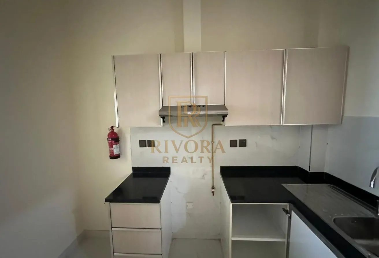 1 BHK I IDEAL LOCATION I GOOD OFFER