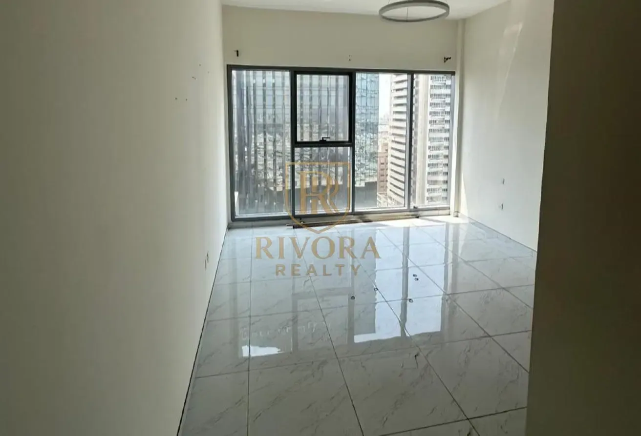 1 BHK I WITH STORAGE ROOM I NEAR TO METRO