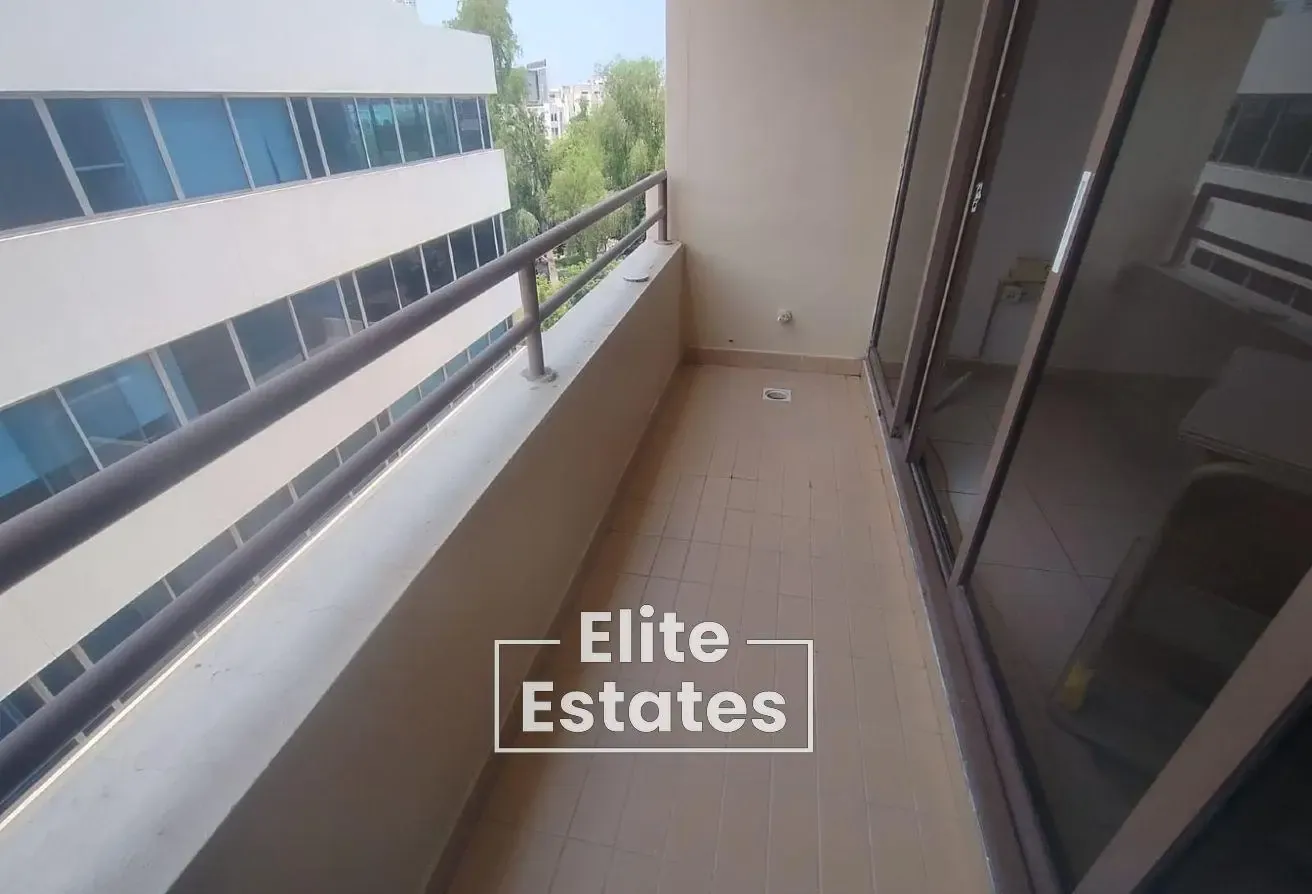 Family building| Near park | Ready to Move