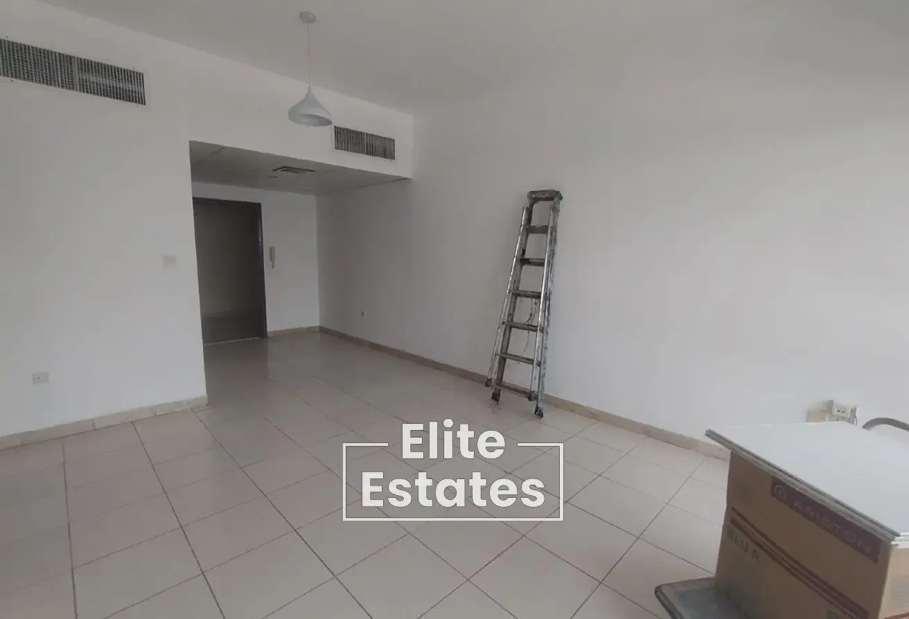 Family building| Near park | Ready to Move