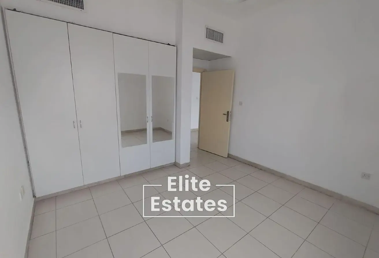 Family building| Near park | Ready to Move