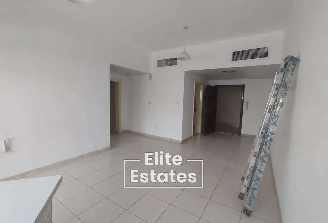 Family building| Near park | Ready to Move