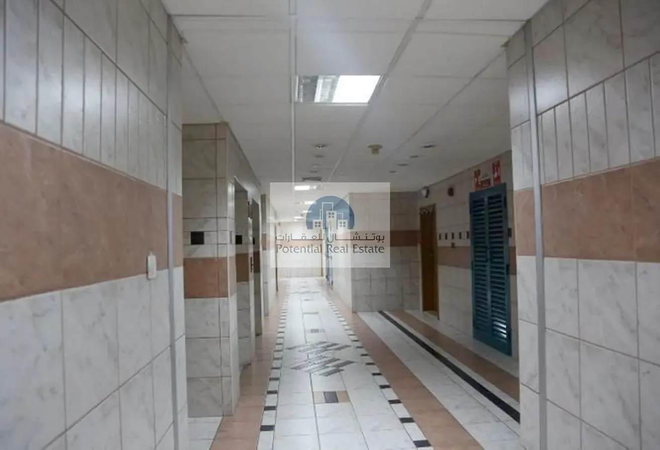 1 BR @  Al Karama - ( opp Burjuman Metro Station)