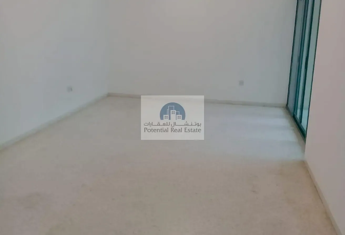 1 BR @  Al Karama - ( opp Burjuman Metro Station)