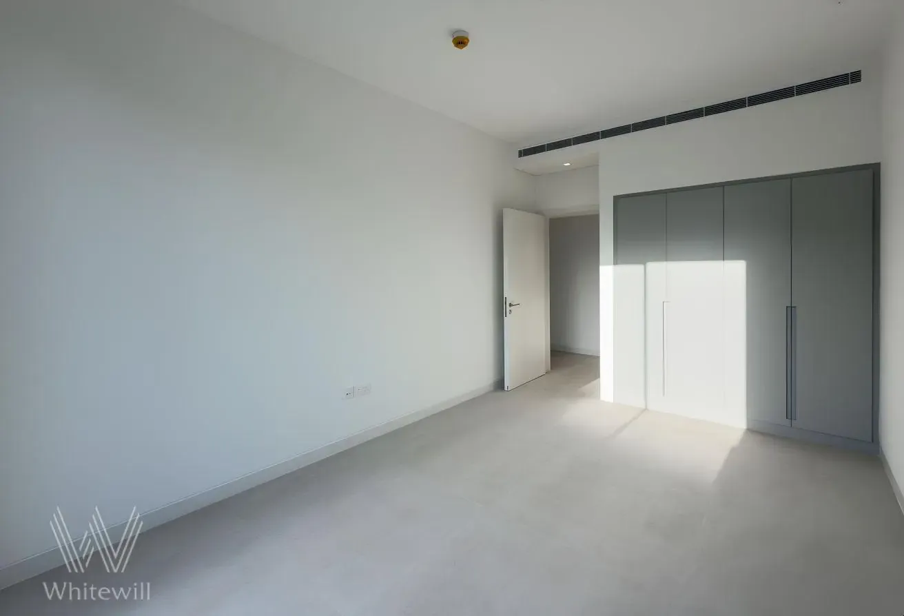 Brand New  | Spacious Layout | Unfurnished