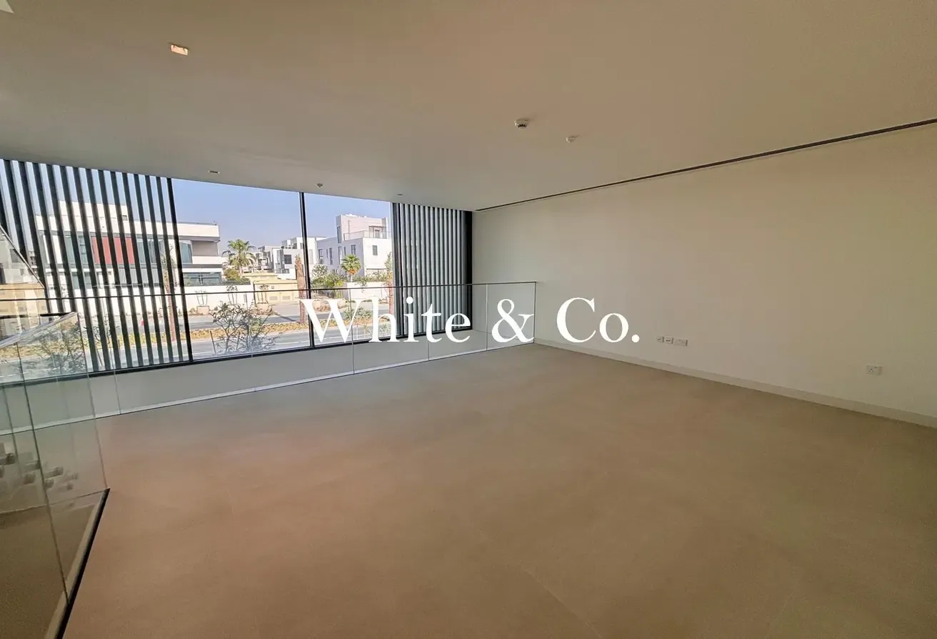 Big Corner G+2 | by entrance | Brand new