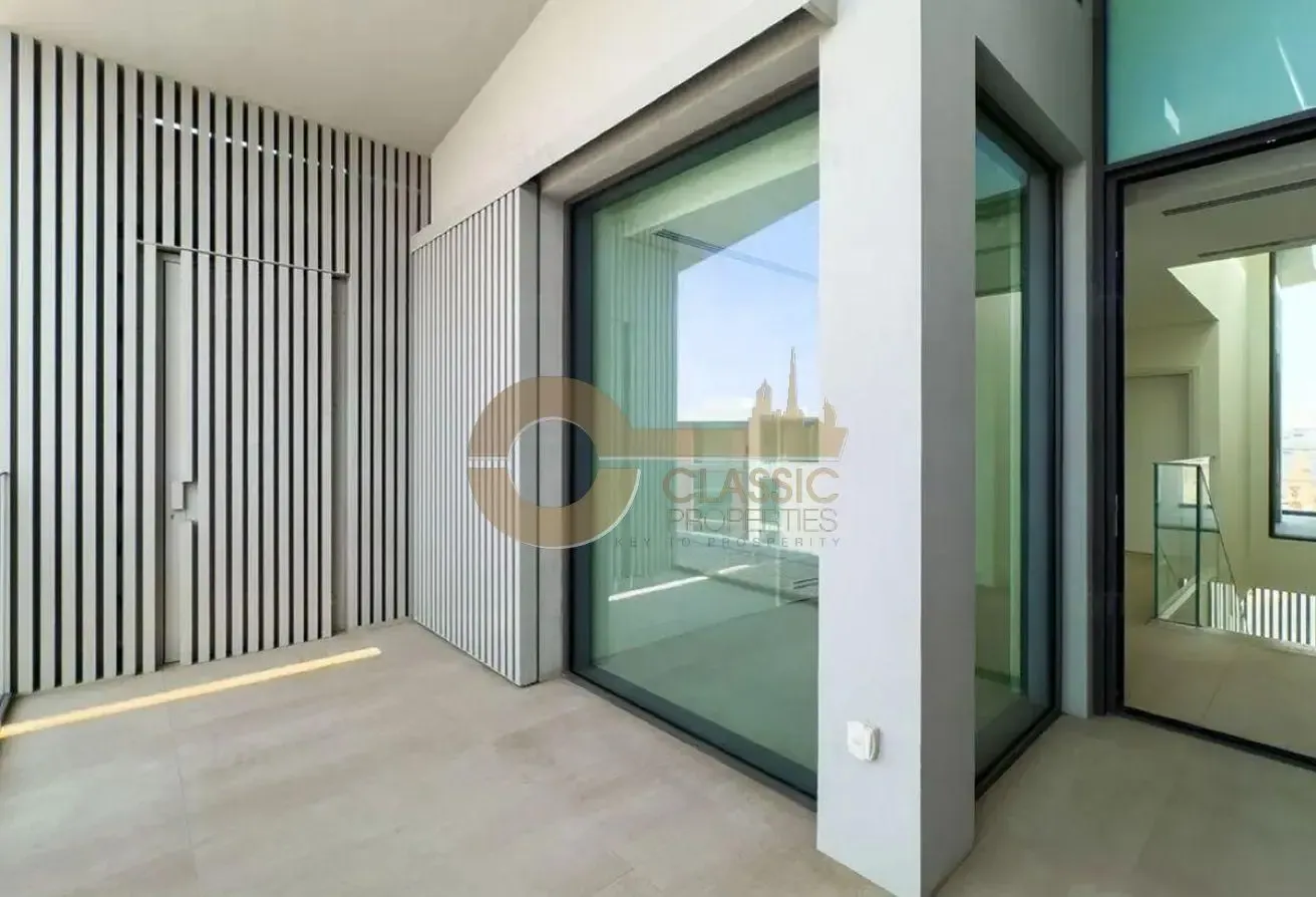 AMAZING SINGLE ROW | 3 BEDROOM G+ 2 LIVING ROOM