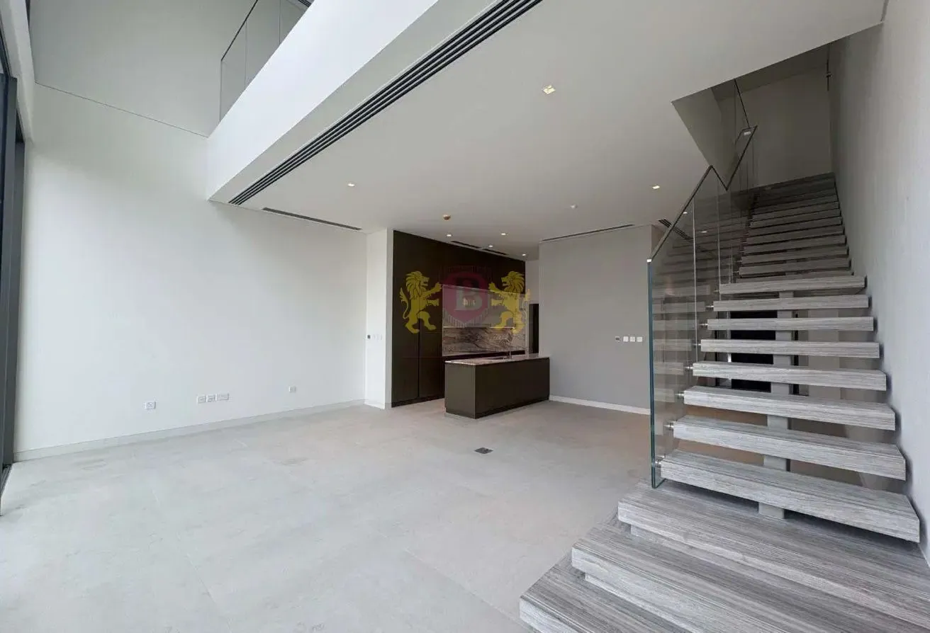 3BR Villa | Single Row | Large Plot | Vacant