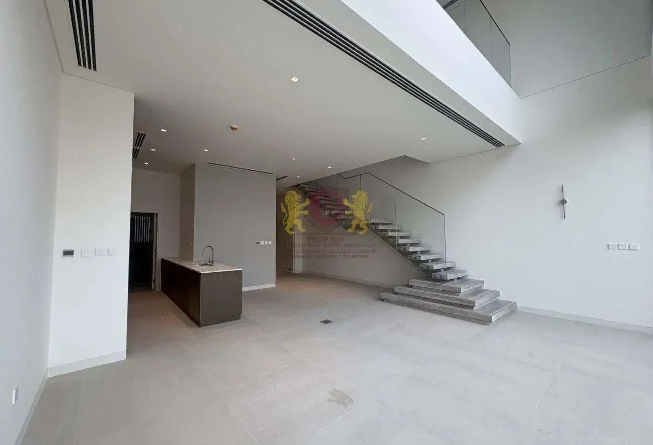 3BR Villa | Single Row | Large Plot | Vacant