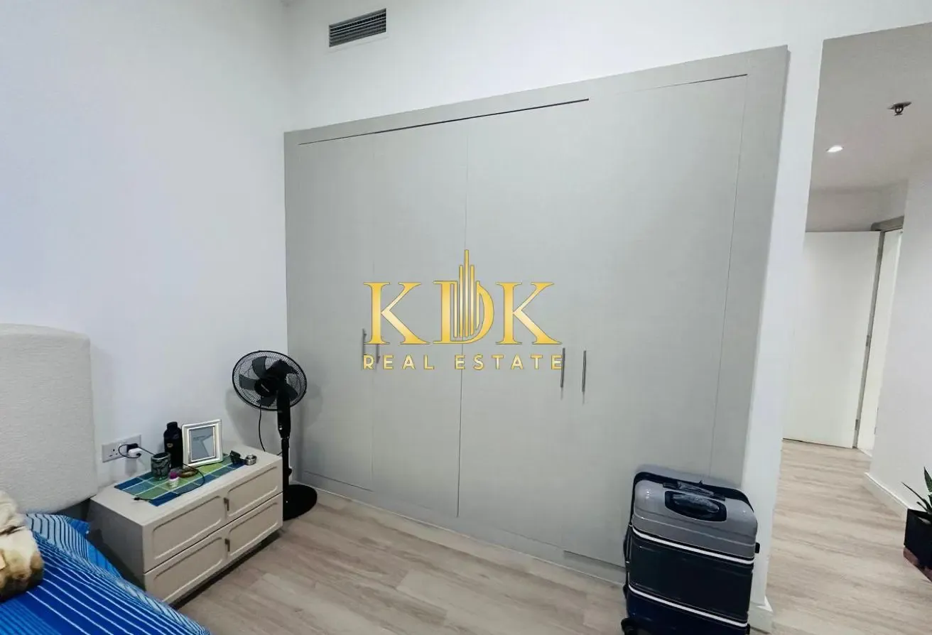 High-Floor 1BR | Golf & City View | Furnished