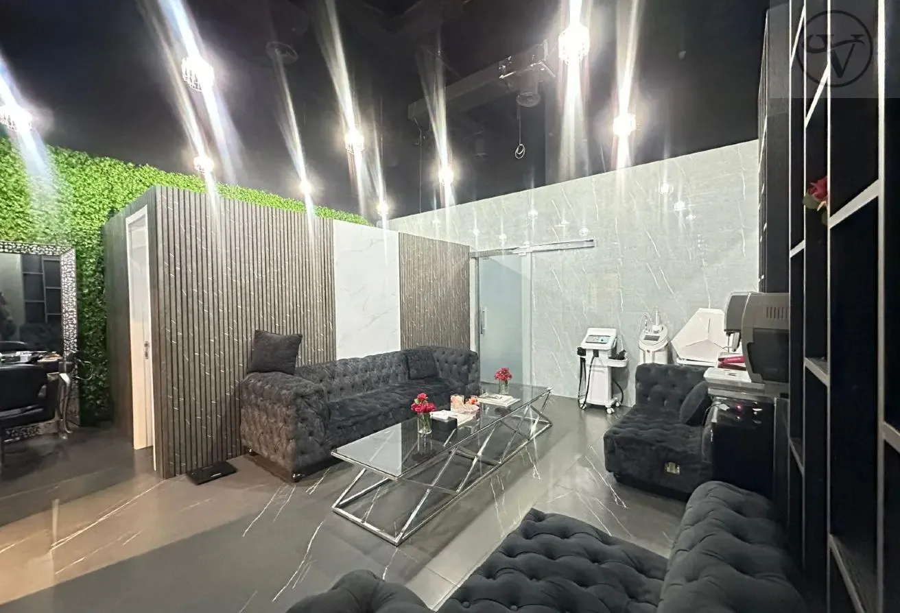 Vacant soon | Near Metro | Ideal Investment