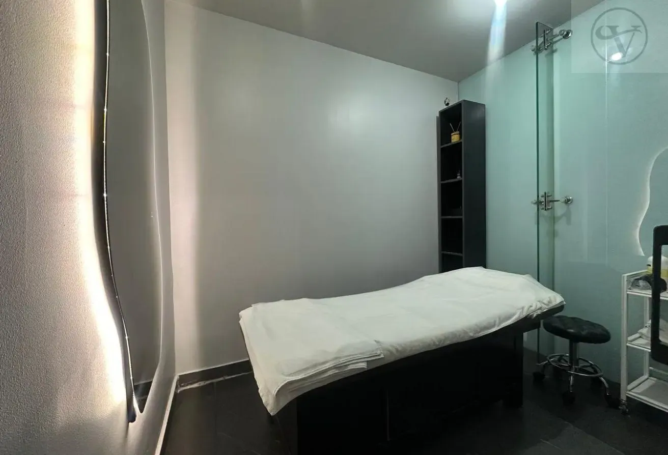 Vacant soon | Near Metro | Ideal Investment