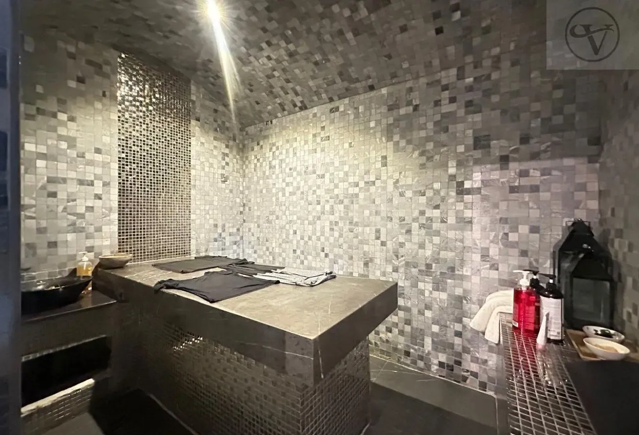 Vacant soon | Near Metro | Ideal Investment