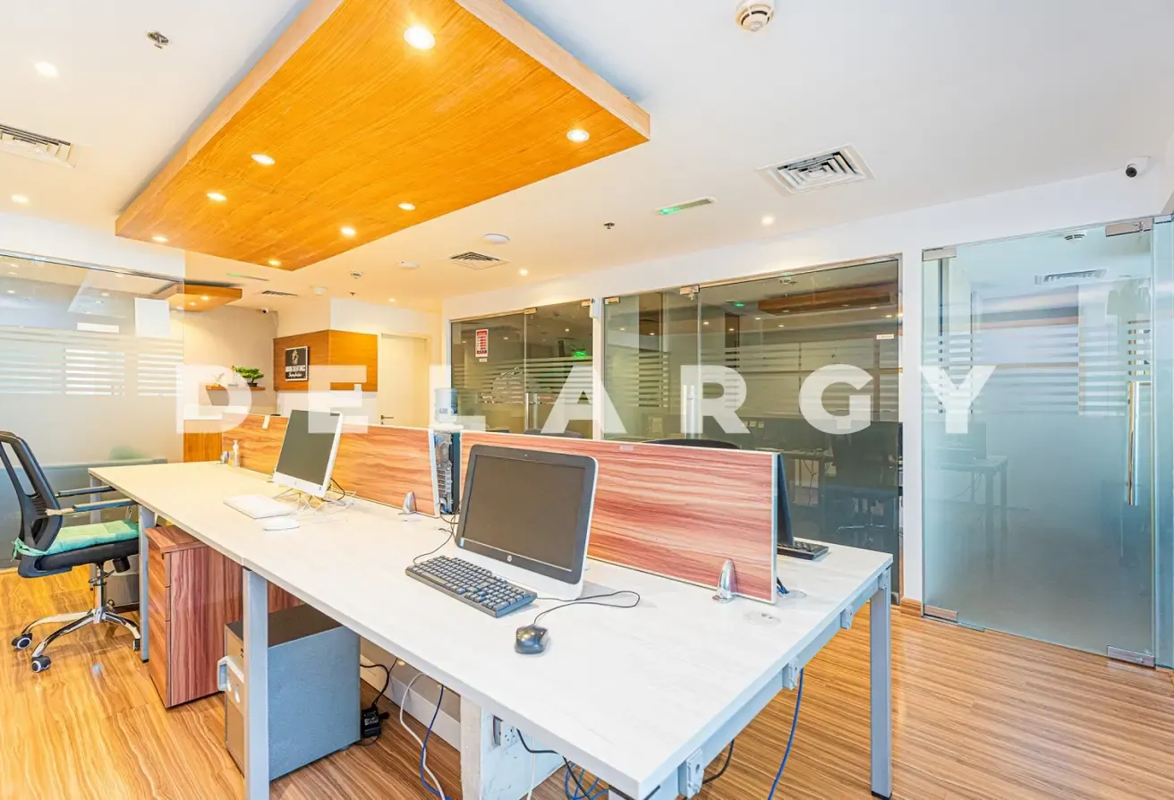 Community Expert | Near Metro | Ready to Move