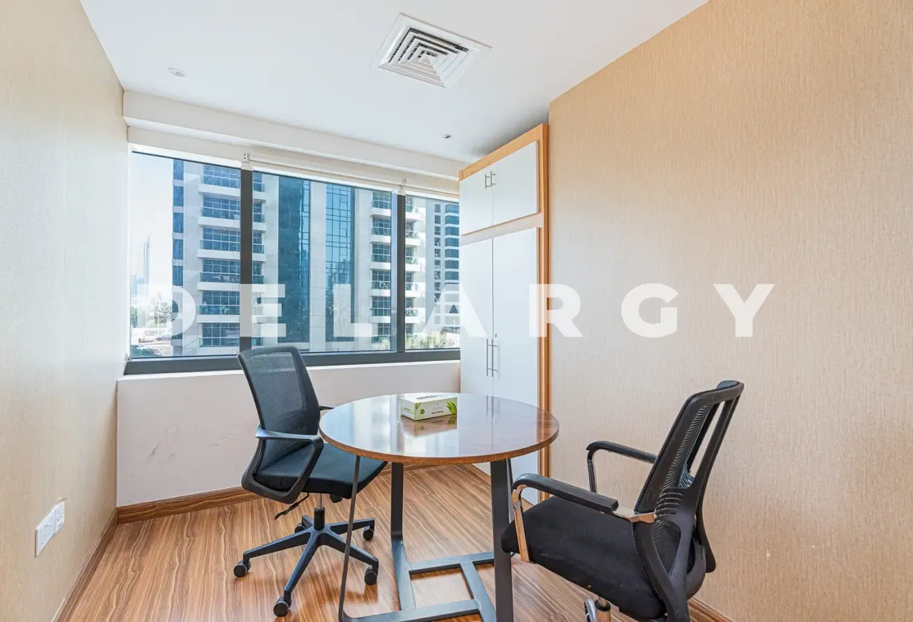 Community Expert | Near Metro | Ready to Move