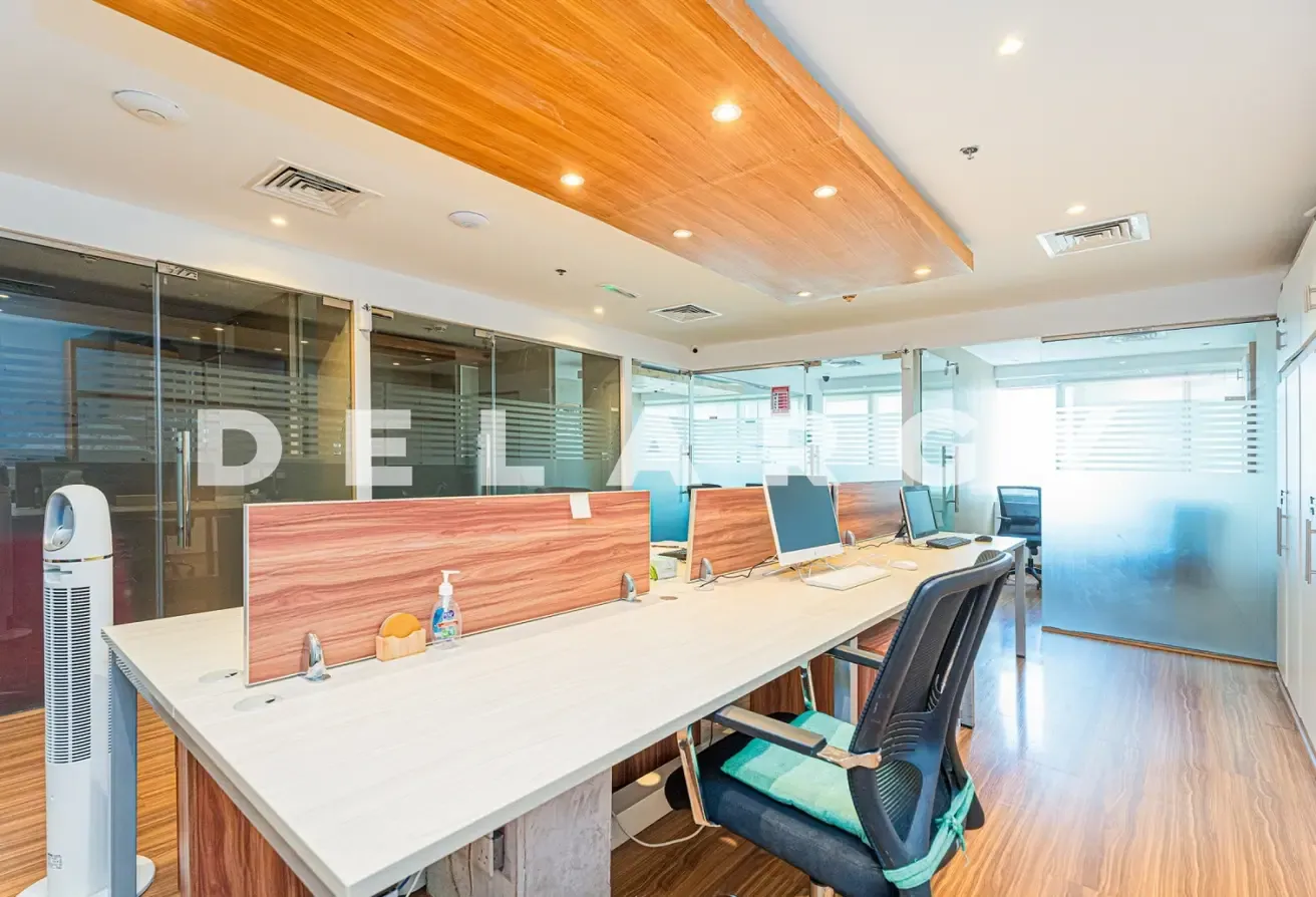 Community Expert | Near Metro | Ready to Move