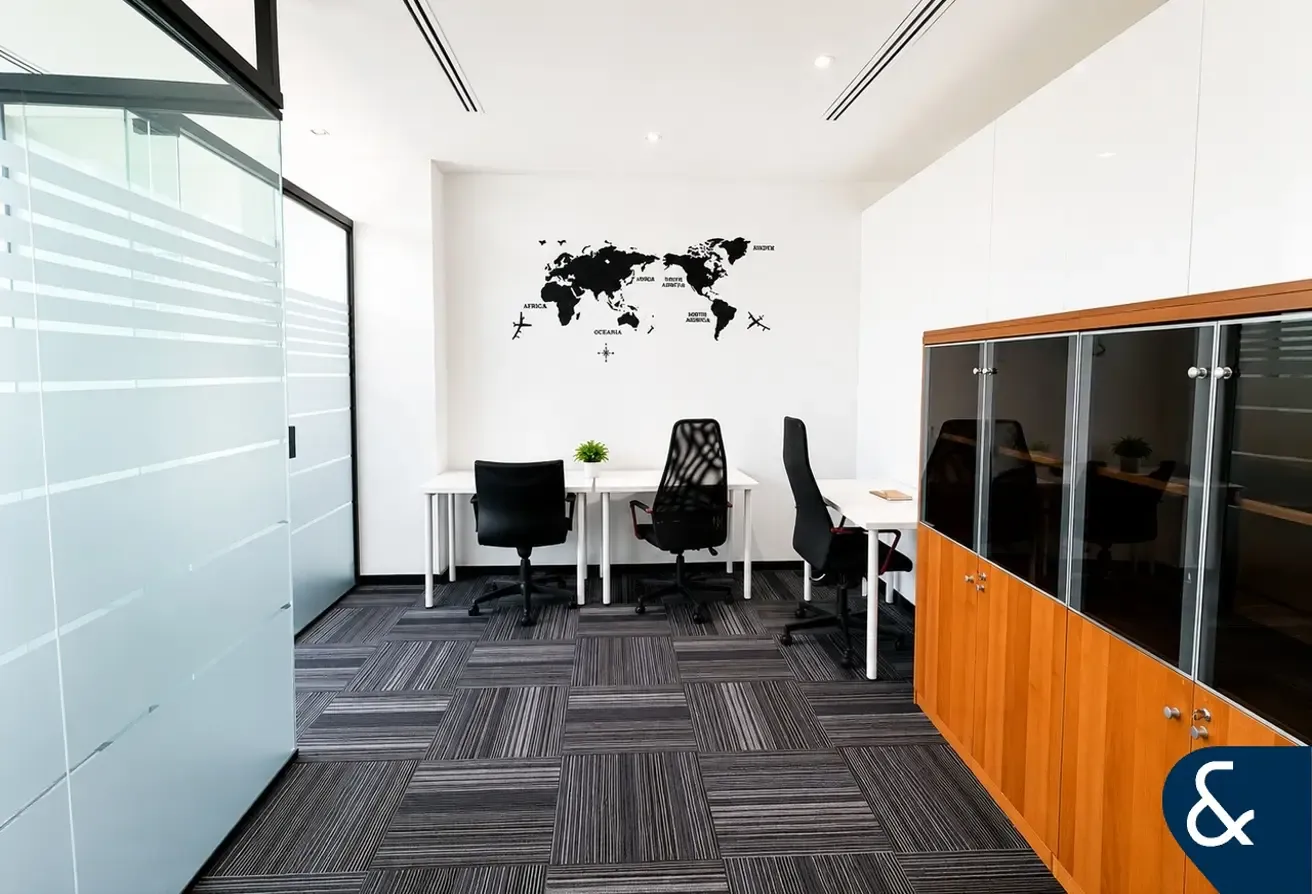 Corner Unit | High Floor | Panoramic Views