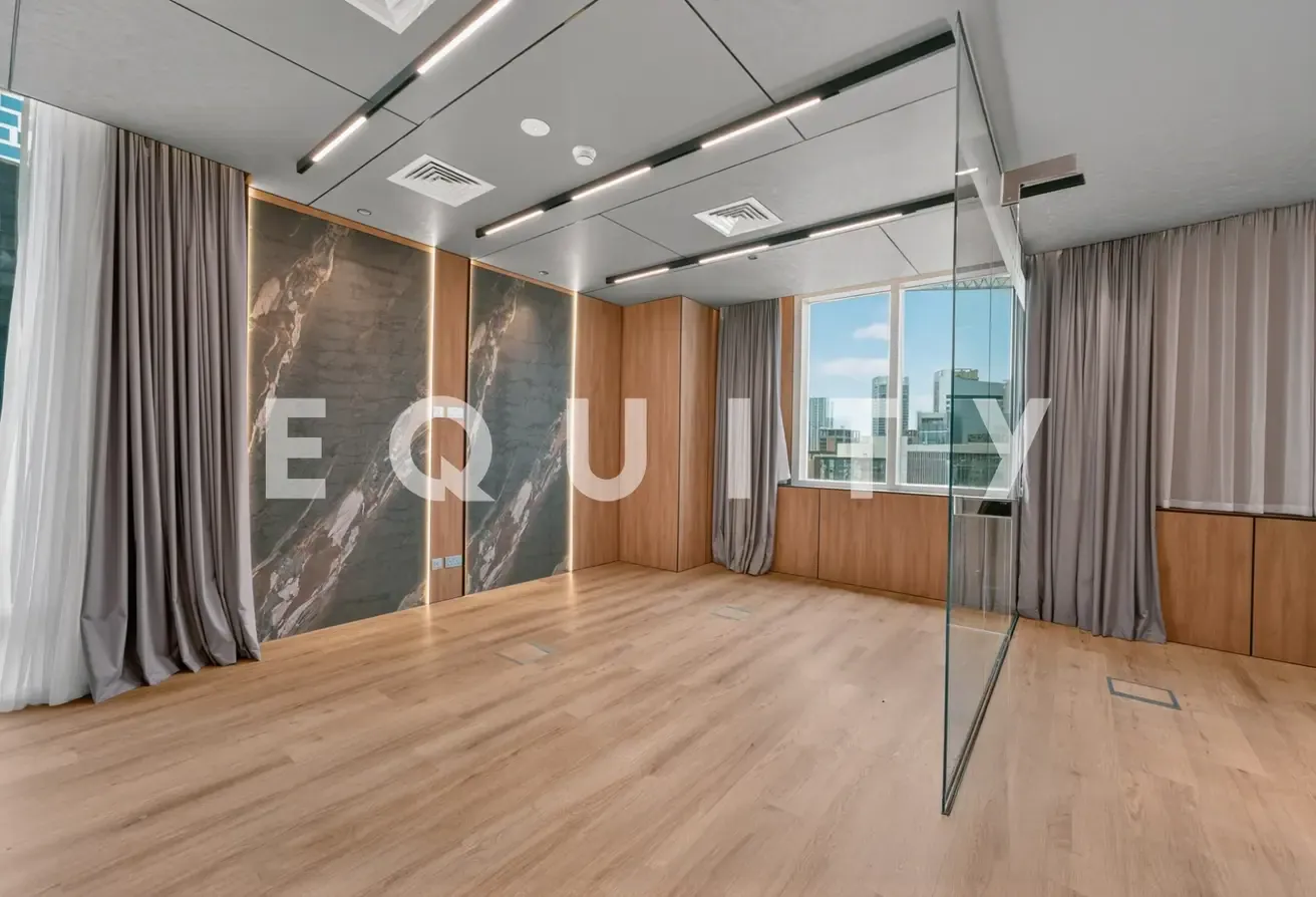 Vacant | Modern Fit Out | Close to Metro
