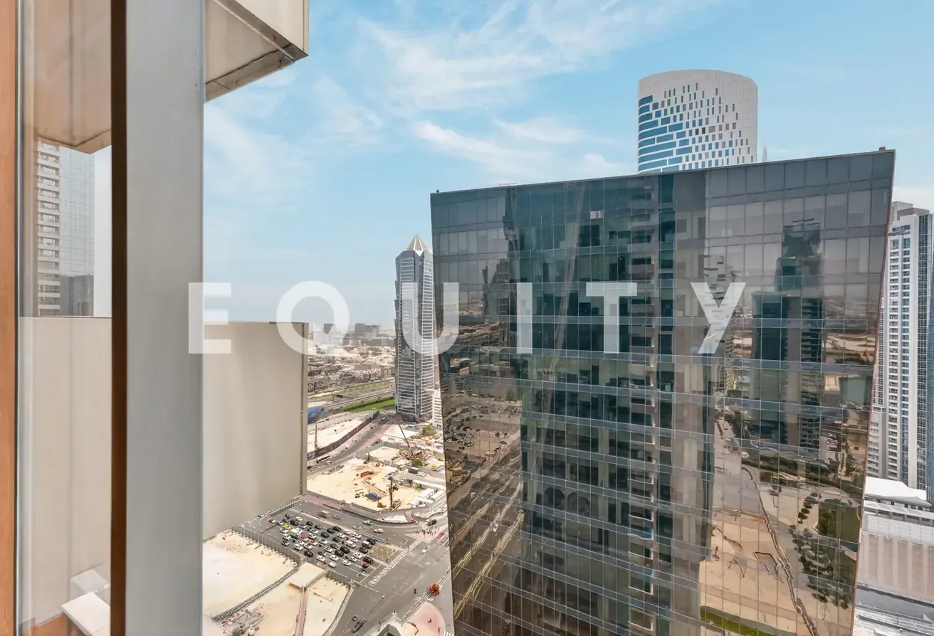 Vacant | Modern Fit Out | Close to Metro