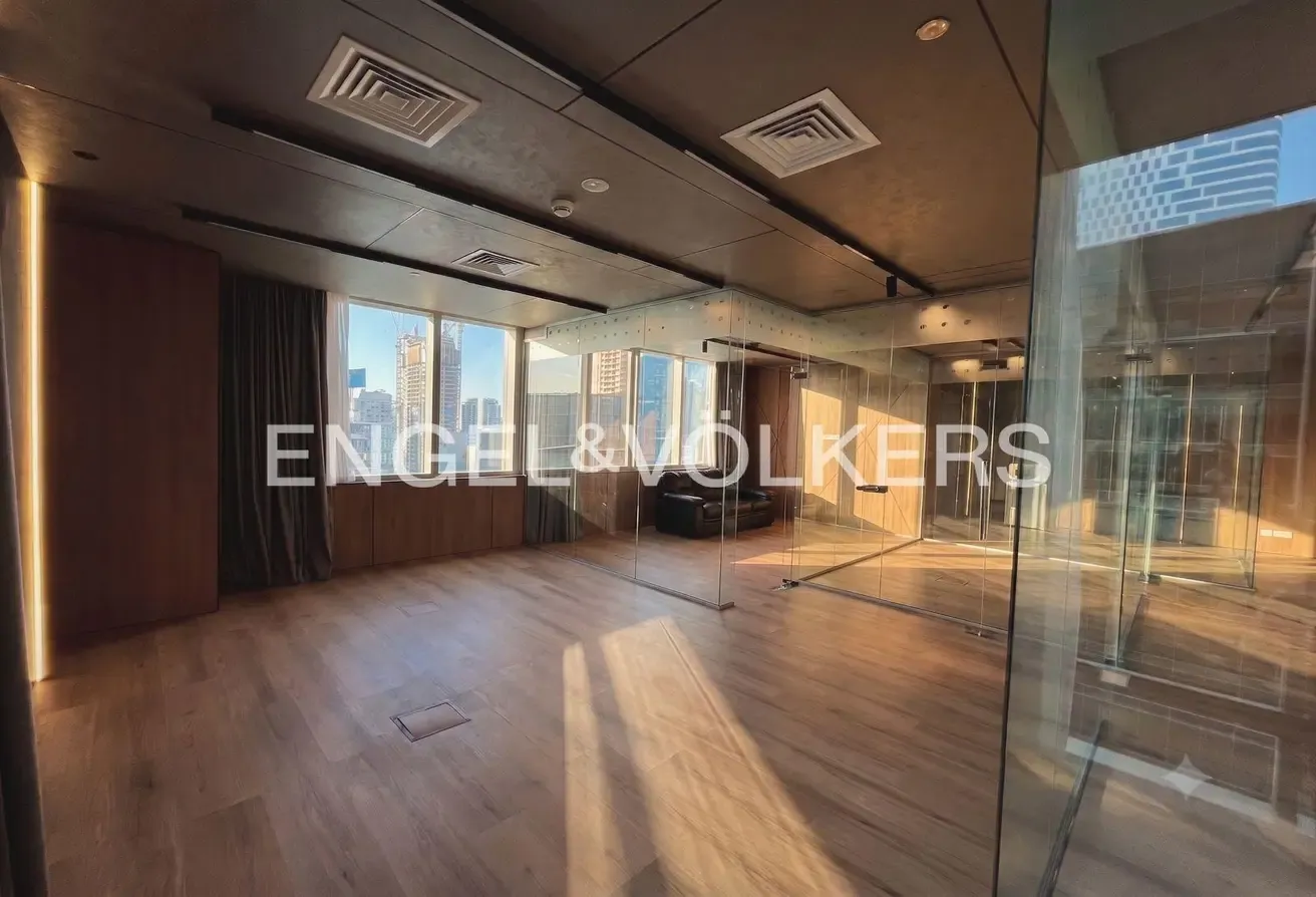 Sleek Partitioning | High Floor | Vacant