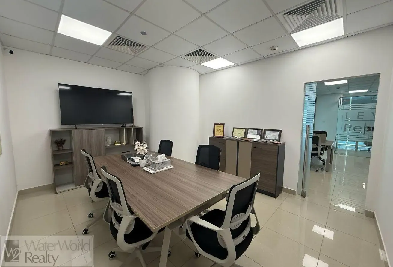 Near Metro Station  | Upgraded Unit | Fully Fitted