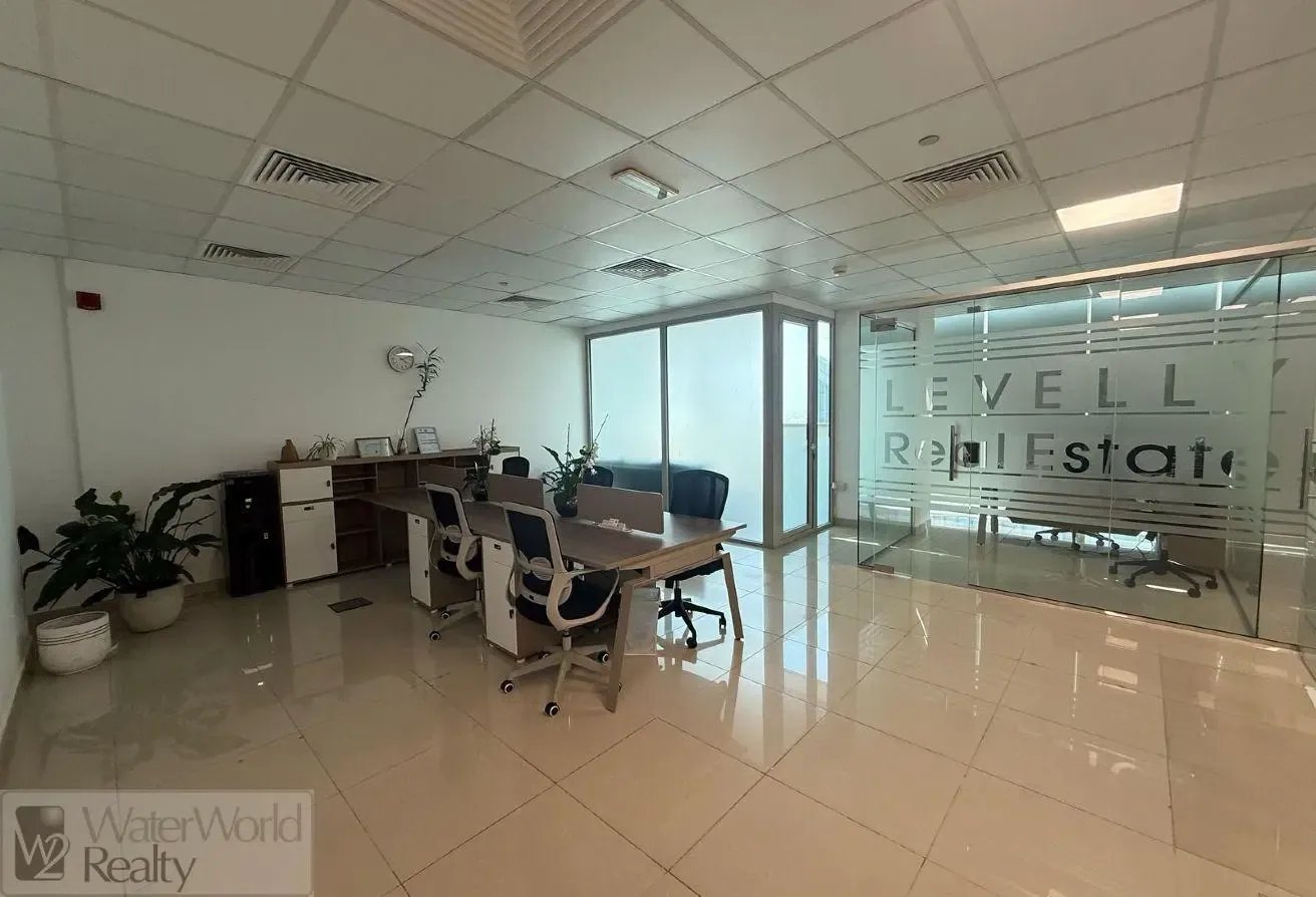 Near Metro Station  | Upgraded Unit | Fully Fitted