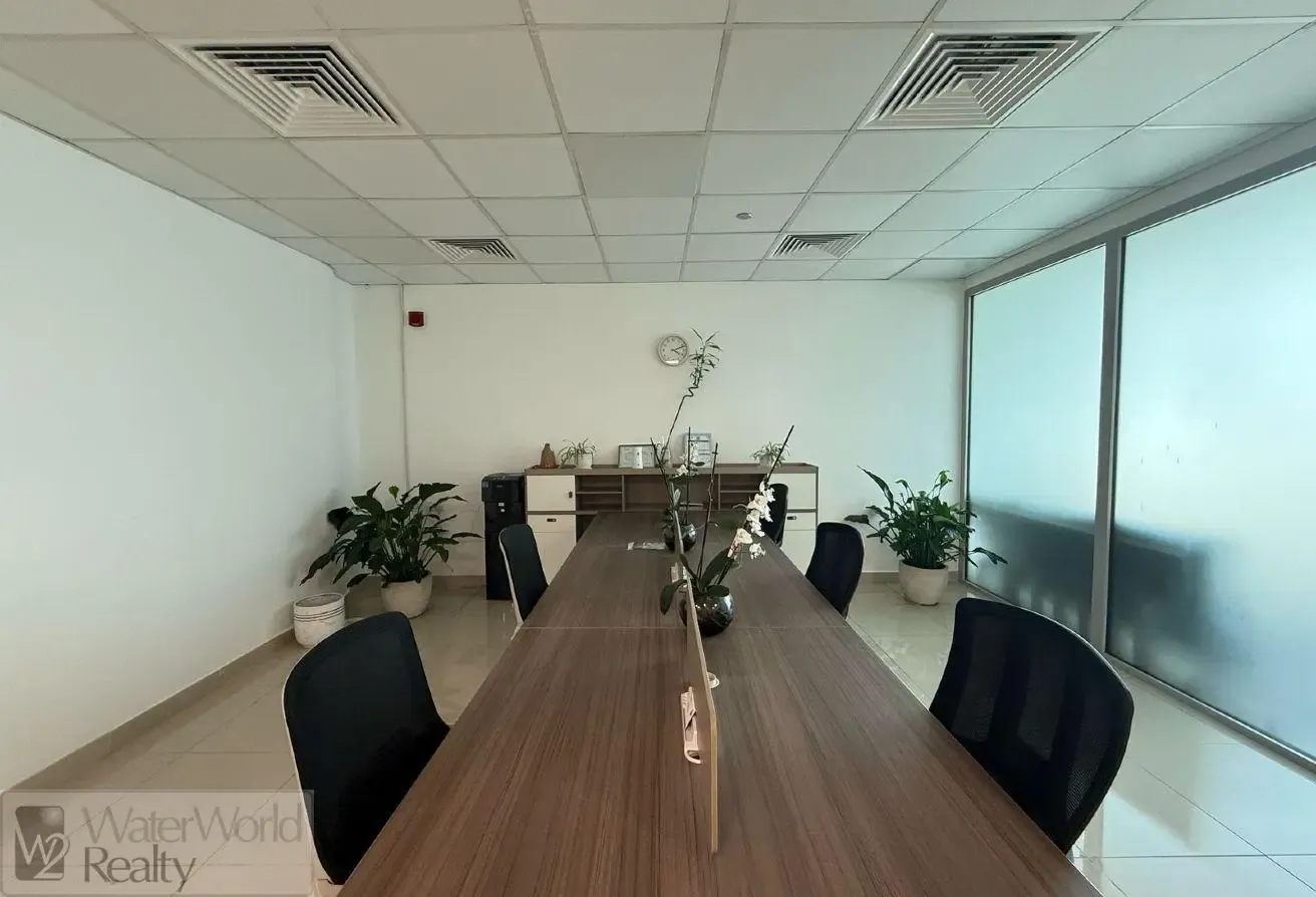Near Metro Station  | Upgraded Unit | Fully Fitted
